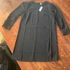 Cute casual women’s petite black dress.